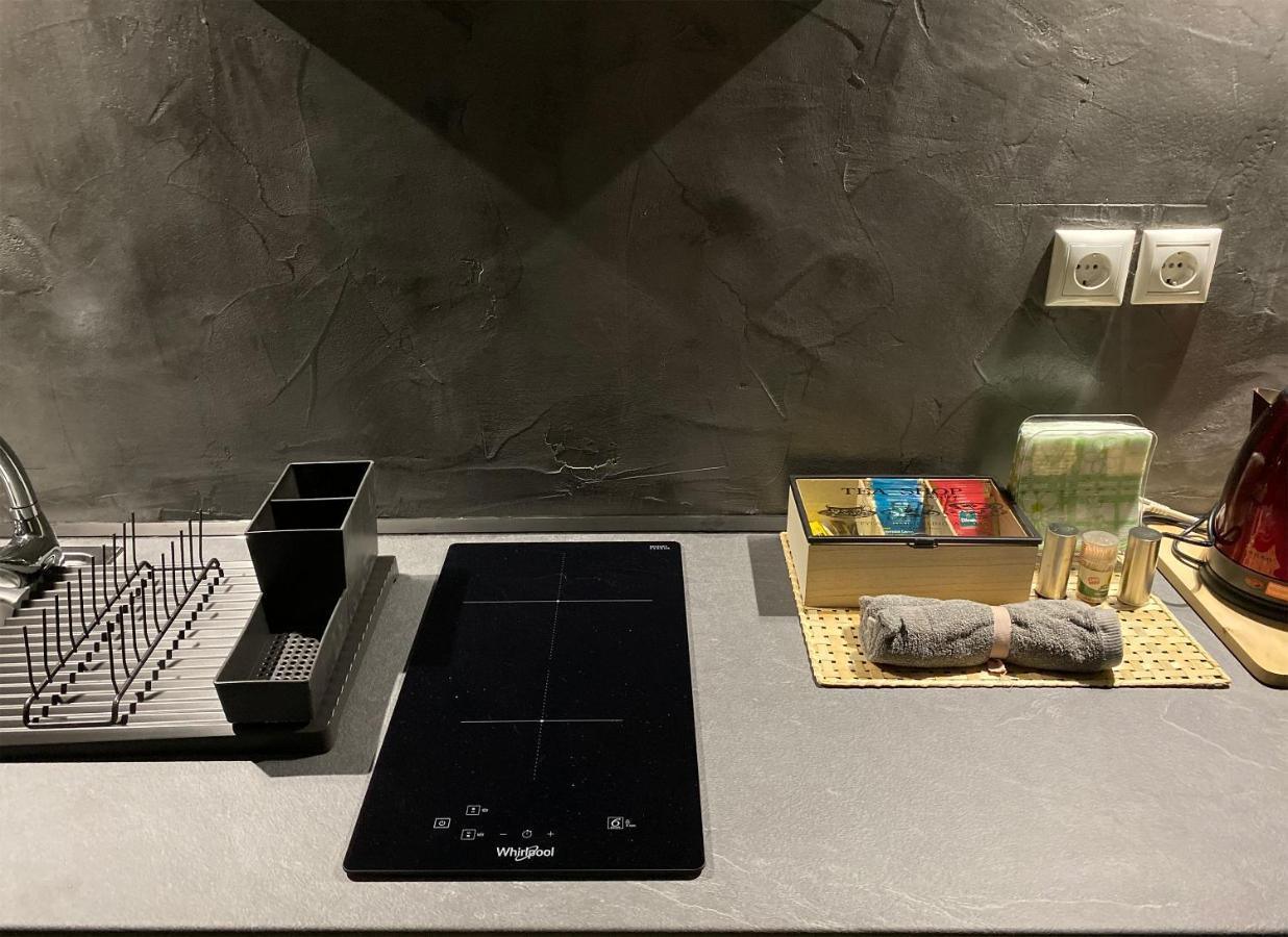 Meteora Studio By Meteora Residencies กาลัมปากา ภายนอก รูปภาพ